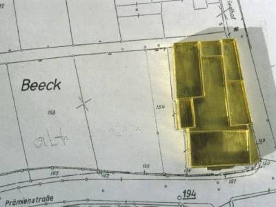 autorenschmuck-brosche-beeck-gold-grundriss-plan-anna-eichlinger-800w