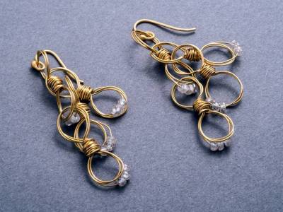 ohrschmuck-gold-gewickelt-zirkon-anna-eichlinger-800w