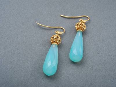 ohrschmuck-gold-chalcedon-seablue-anna-eichlinger-800w