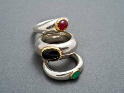 ringe-antike form-silber-gold-rubin-sternsaphir-smaragd-anna-eichlinger-800w