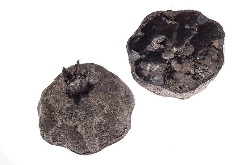 armenien-object-in-bronze-pomegranate-krokodile-am-ararat-anna-eichlinger-800w