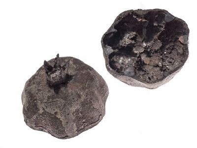 armenien-object-in-bronze-pomegranate-krokodile-am-ararat-anna-eichlinger-800w