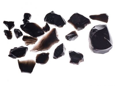 armenische-obsidiane-fundstuecke-krokodile-am-ararat-anna-eichlinger-800w